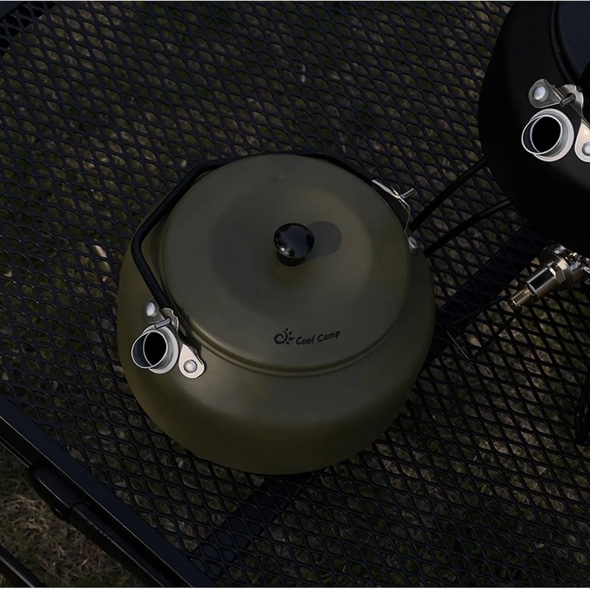 900ml Camping Kettle Aluminum Alloy Coffee & Tea Pot Outdoor Camping Portable Boiling Water Jug Lightweight Picnic Traveling Teakettle with Folding Handle & Storage Bag (Army Green)
