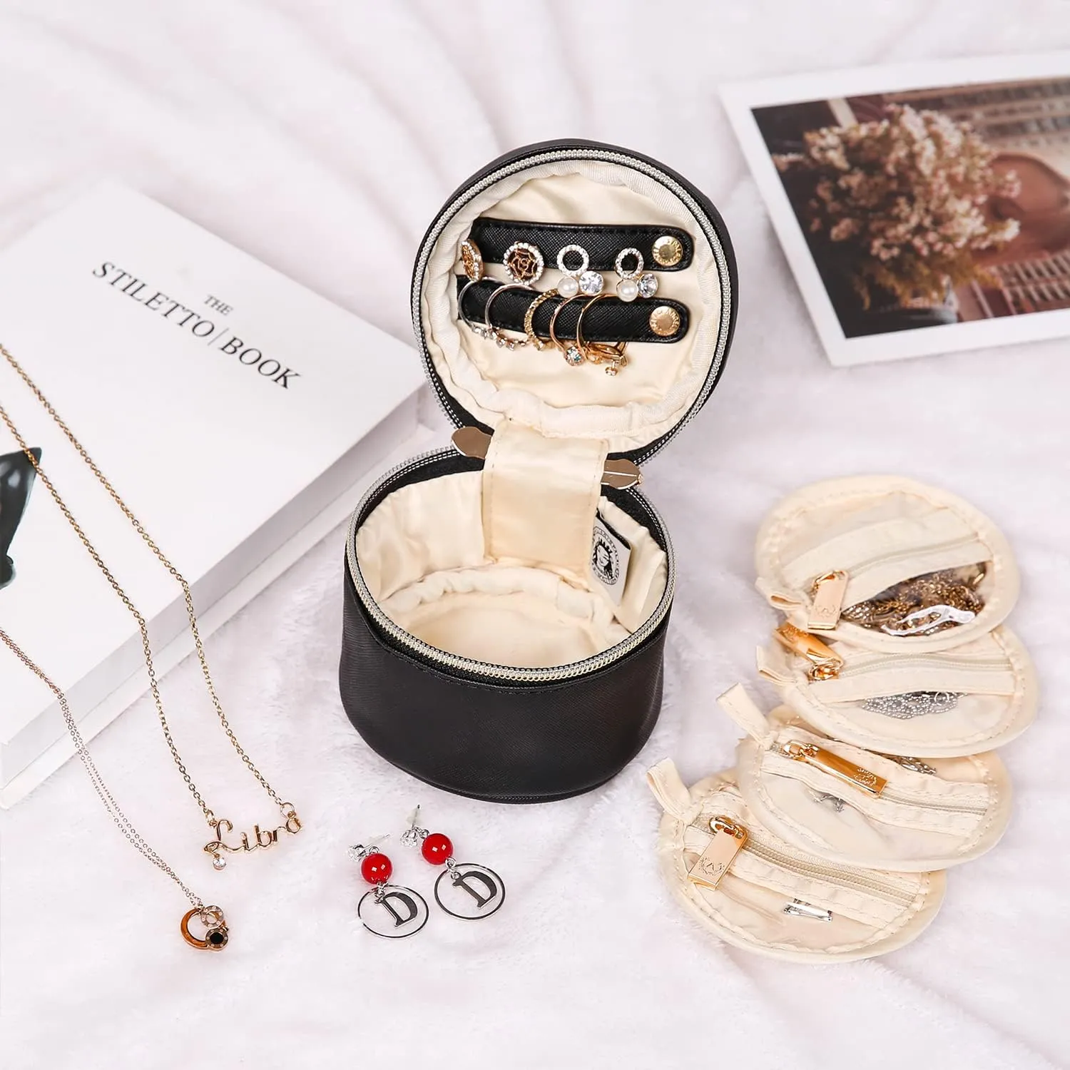 Angelina's Palace Round Jewelry Organizer Case Travel Bag Bridesmaid Gifts Vegan Leather Box for Necklace Earring Bracelet Ring(Black)