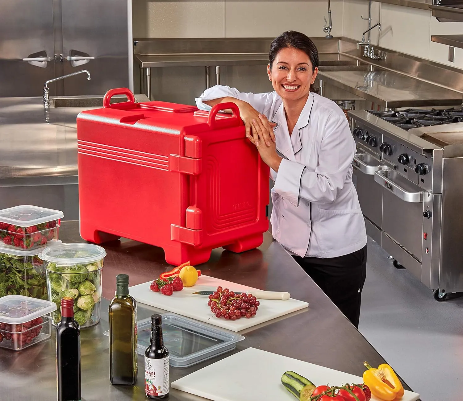 Cambro Insulated Food Pan Carrier - Hotbox for Catering & Transport - UPC300 Series (Red)
