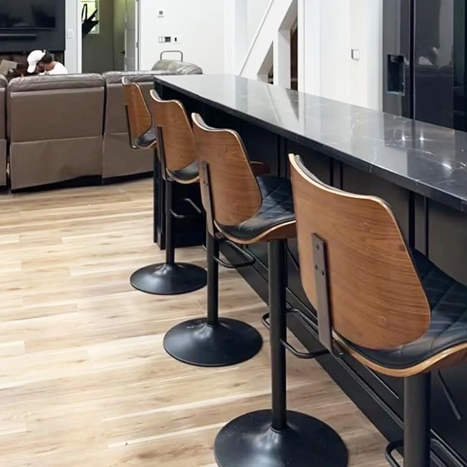 LUNLING Bar Stools Set of 2 Mid Century Modern Adjustable Counter Height Black Leather Upholstered 360°Swivel Bar Chairs for Kitchen Island/Dining Room/Cafe