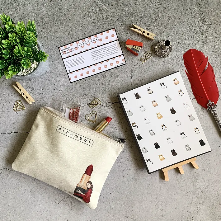 Moulin Rouge - Multipurpose Canvas Pouch