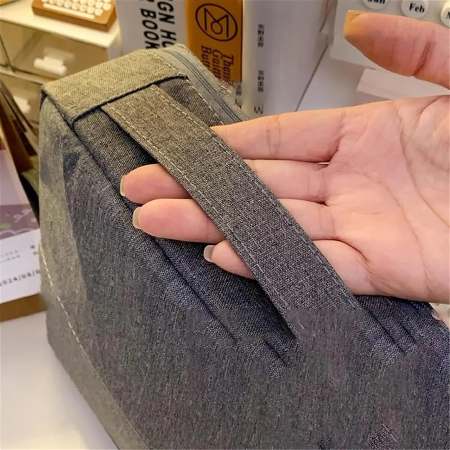 Multi-purpose Large Capacity Oxford Cloth Standing Makeup Bag, Travel Waterproof Makeup Organizer with Compartments, Portable Toiletry Bag for Women and Men (Gray)