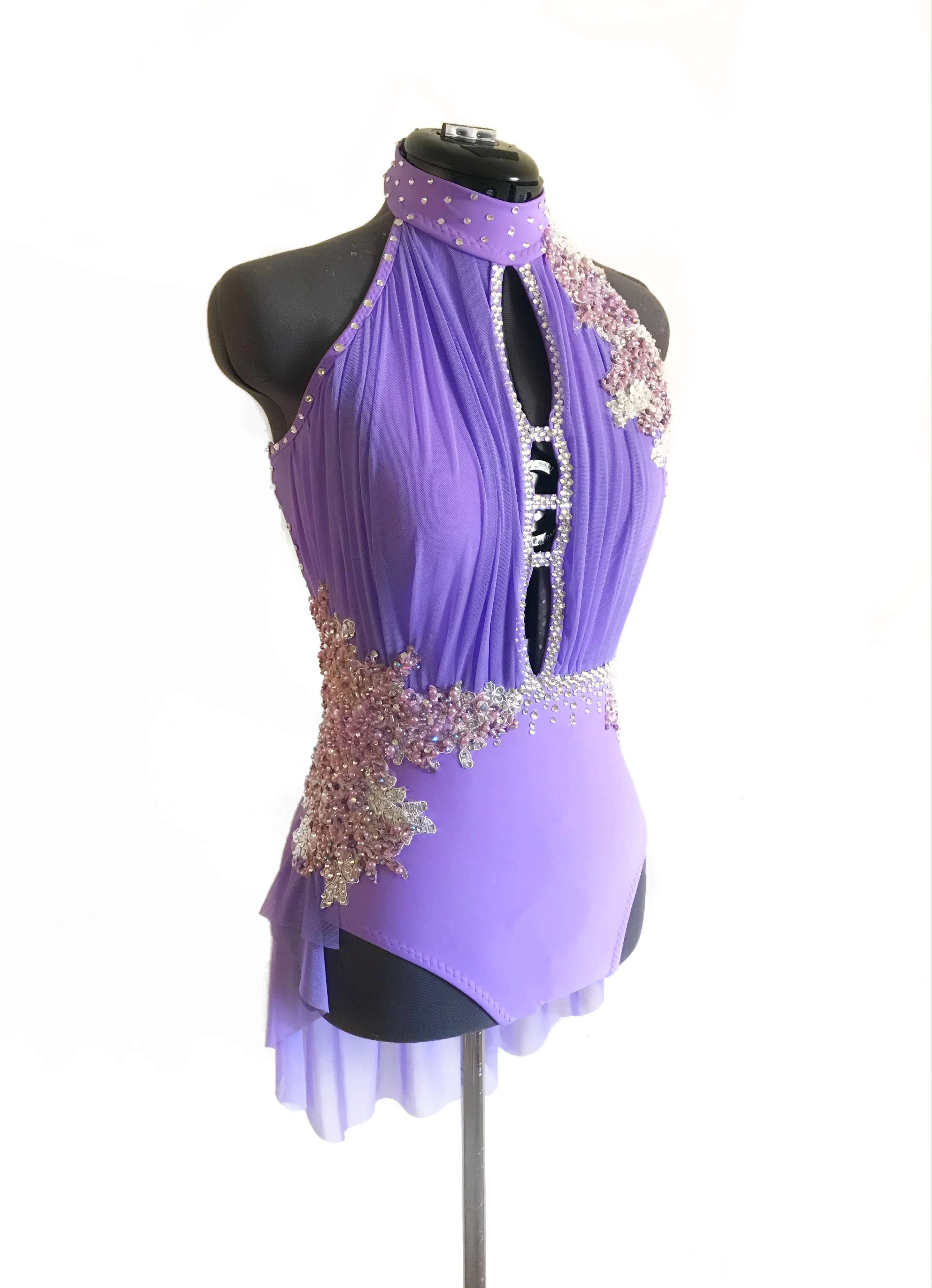 PAST COSTUME