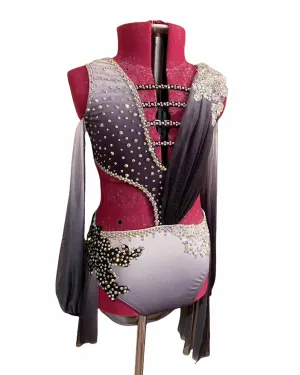PAST COSTUME