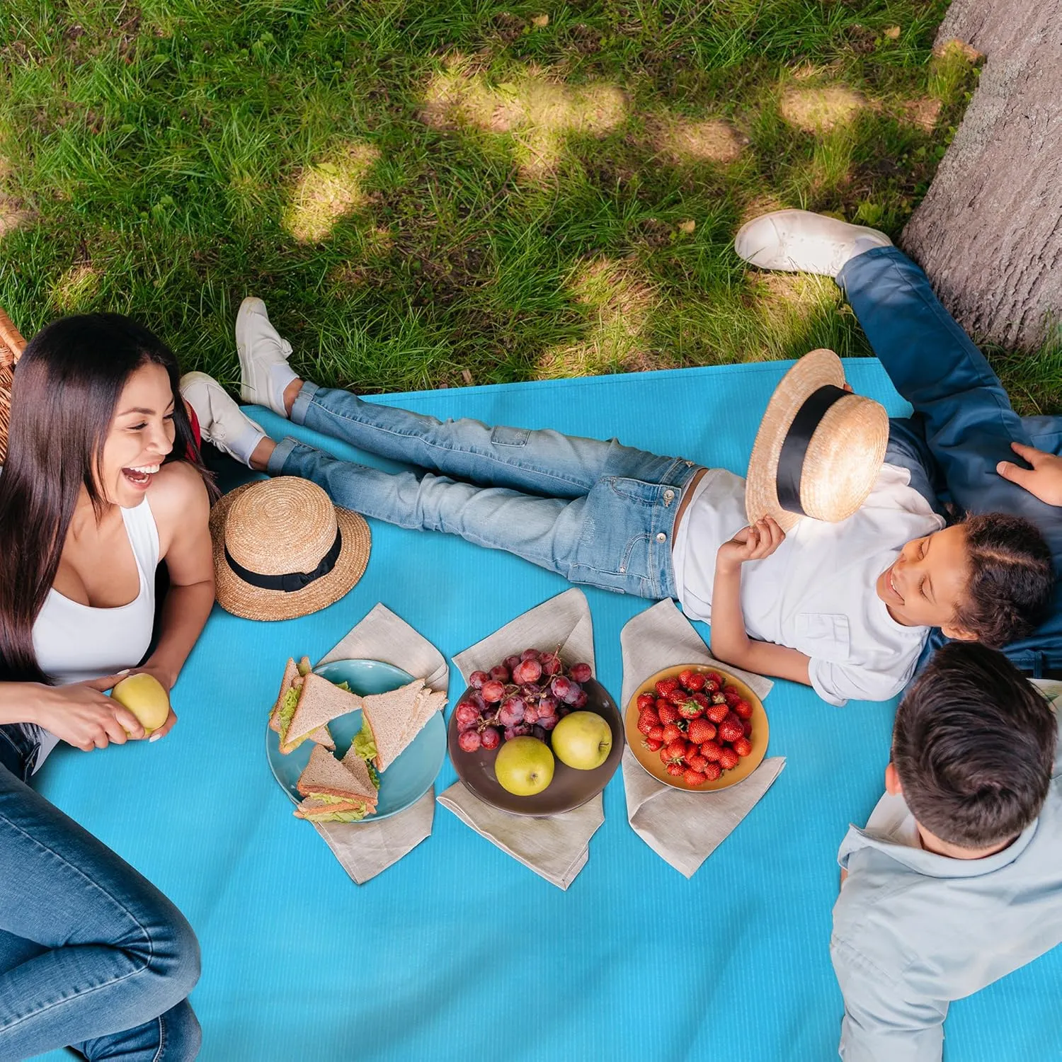 Sandless Beach Mat, Ground Blanket for the Park, Folds to Pocket Size: Take It Anywhere! Anti-Sand Waterproof Parachute Sheet for Concerts, Picnics and Festivals. Ultra Lightweight Tarp (Light Blue)