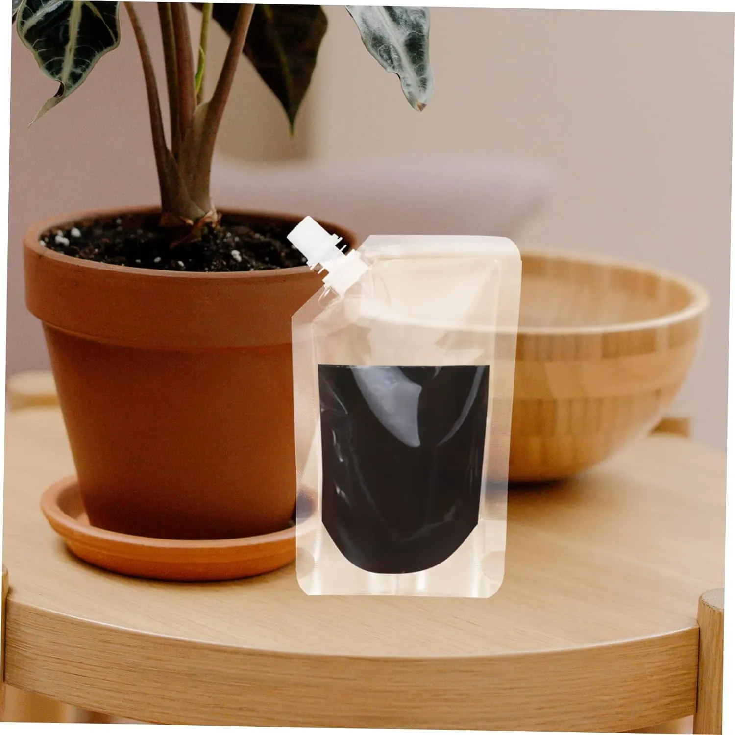 Stand-up Liquid Beverage Storage Pouches Leakproof Reusable Plastic Bags for Alcohol Juice Milk Edible Oil for Travel Outdoor Activities