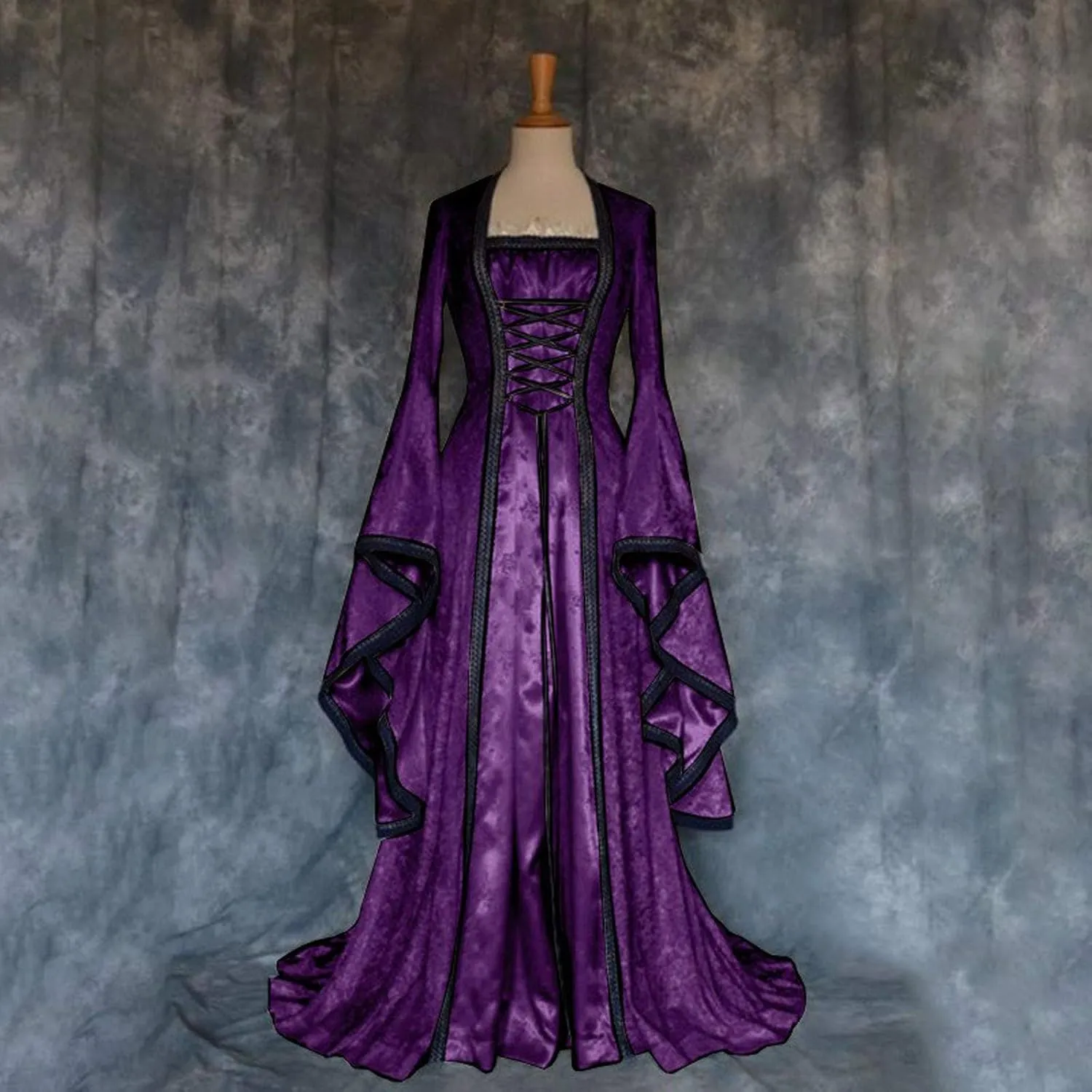 Wkishenl Womens Renaissance Medieval Costume Adjustable Lace Up Irish Retro Gown Long Dress Halloween Cosplay Costumes